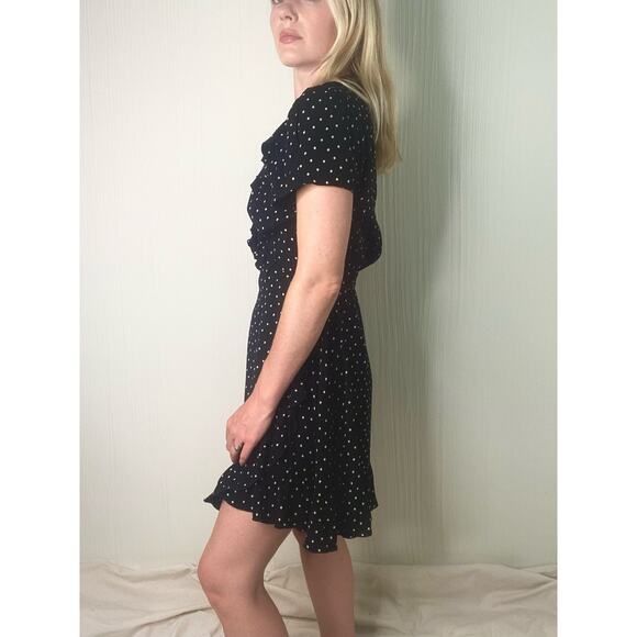 SUNDAY BEST B&W Polka Dot Short Sleeve Ruffle Trim Wrap Dress US MEDIUM NWT - Picture 4 of 16